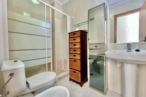 Apartment à vendre à Torrevieja, Alicante, Espagne, 3 chambres, 106 m2 No. 195555 - photo 12