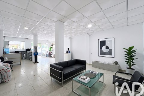 Liikekiinteistö myytävänä Tarifa, Cadiz, Espanja , 67 m2 No. 193530 - kuva 3