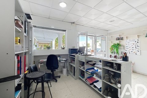 Liikekiinteistö myytävänä Tarifa, Cadiz, Espanja , 67 m2 No. 193530 - kuva 8