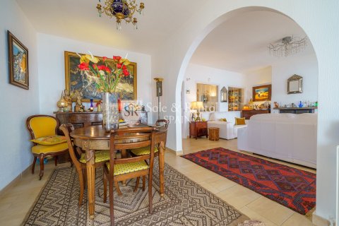 Hus till salu i Roses, Girona, Spanien 5 sovrum, 245 kvm. Nr. 166488 - foto 24