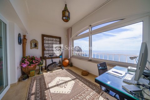 Hus till salu i Roses, Girona, Spanien 5 sovrum, 245 kvm. Nr. 166488 - foto 20