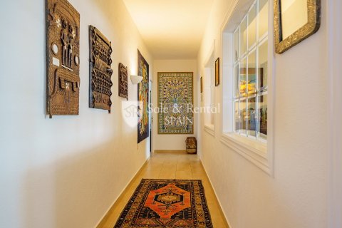 Hus till salu i Roses, Girona, Spanien 5 sovrum, 245 kvm. Nr. 166488 - foto 8