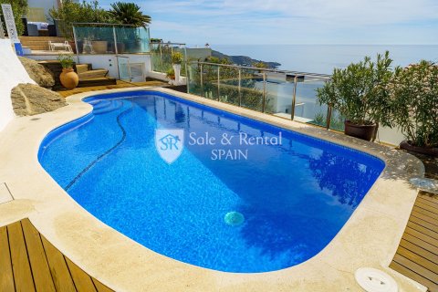 Hus till salu i Roses, Girona, Spanien 5 sovrum, 245 kvm. Nr. 166488 - foto 5