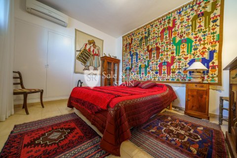 Hus till salu i Roses, Girona, Spanien 5 sovrum, 245 kvm. Nr. 166488 - foto 13