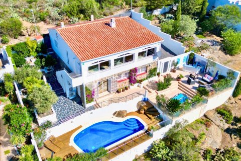 Hus till salu i Roses, Girona, Spanien 5 sovrum, 245 kvm. Nr. 166488 - foto 2