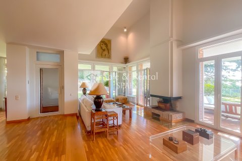 Hus till salu i Sant Vicenc De Montalt, Barcelona, Spanien 4 sovrum, 495 kvm. Nr. 166494 - foto 21