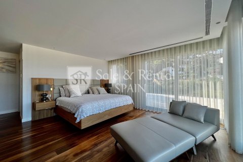 Hus till salu i Roses, Girona, Spanien 6 sovrum, 450 kvm. Nr. 166490 - foto 28