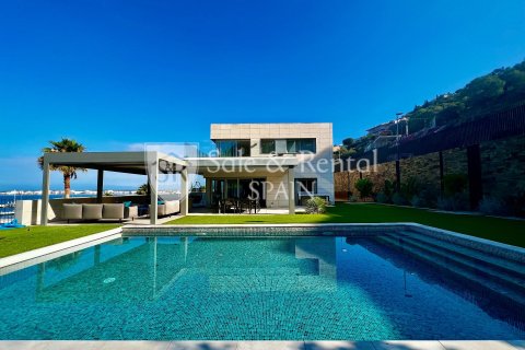 Hus till salu i Roses, Girona, Spanien 6 sovrum, 450 kvm. Nr. 166490 - foto 3