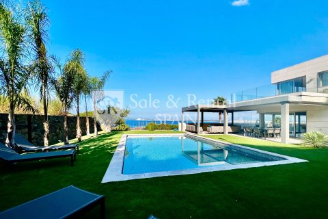 Hus i Roses, Girona, Spanien 6 sovrum, 450 kvm. Nr. 166490