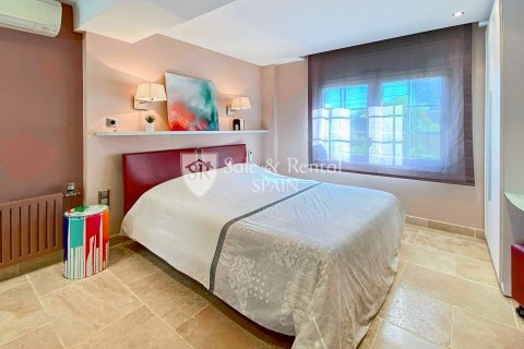 Hus till salu i Empuriabrava, Girona, Spanien 5 sovrum, 356 kvm. Nr. 166489 - foto 18