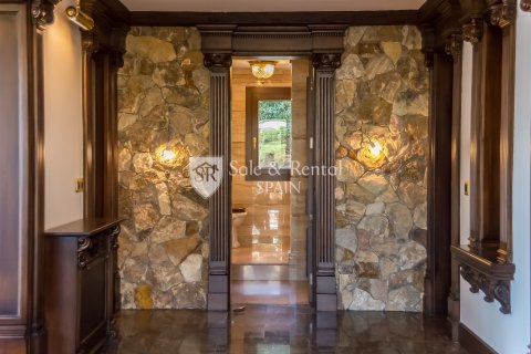 Hus till salu i Blanes, Girona, Spanien 4 sovrum, 400 kvm. Nr. 166491 - foto 29