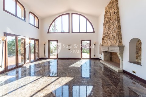 Hus till salu i Blanes, Girona, Spanien 4 sovrum, 400 kvm. Nr. 166491 - foto 15