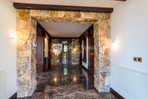 Hus till salu i Blanes, Girona, Spanien 4 sovrum, 400 kvm. Nr. 166491 - foto 9