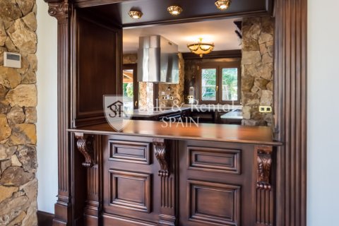 Hus till salu i Blanes, Girona, Spanien 4 sovrum, 400 kvm. Nr. 166491 - foto 21