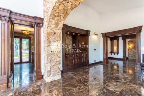 Hus till salu i Blanes, Girona, Spanien 4 sovrum, 400 kvm. Nr. 166491 - foto 20