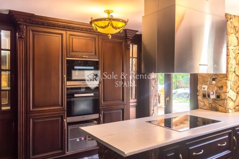 Hus till salu i Blanes, Girona, Spanien 4 sovrum, 400 kvm. Nr. 166491 - foto 23