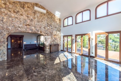 Hus till salu i Blanes, Girona, Spanien 4 sovrum, 400 kvm. Nr. 166491 - foto 19