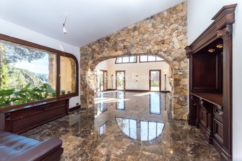 Hus till salu i Blanes, Girona, Spanien 4 sovrum, 400 kvm. Nr. 166491 - foto 10