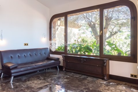 Hus till salu i Blanes, Girona, Spanien 4 sovrum, 400 kvm. Nr. 166491 - foto 11