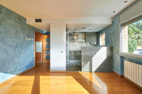 Apartament w Barcelona, Hiszpania 2 sypialnie, 80 mkw. nr 157452 – zdjęcie 2