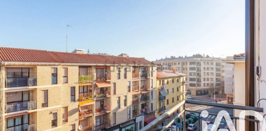 Apartment à Pamplona, Navarre, Espagne 2 chambres, 80 m2 No. 172329