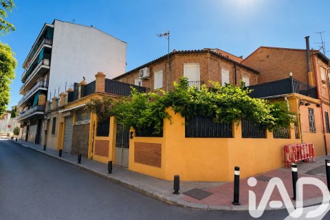 Huoneisto myytävänä Madrid, Espanja, 4 makuuhuonetta, 216 m2 No. 172324 - kuva 8