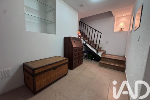Huoneisto myytävänä Madrid, Espanja, 4 makuuhuonetta, 216 m2 No. 172324 - kuva 24