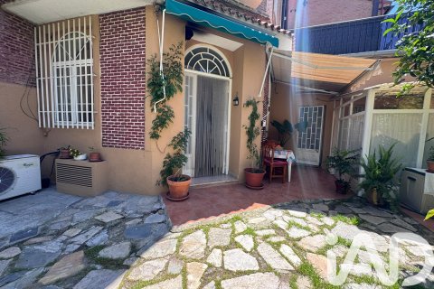 Huoneisto myytävänä Madrid, Espanja, 4 makuuhuonetta, 216 m2 No. 172324 - kuva 2