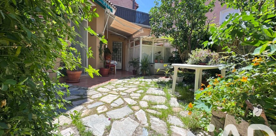 Huoneisto Madrid, Espanja 4 makuuhuonetta, 216 m2 No. 172324