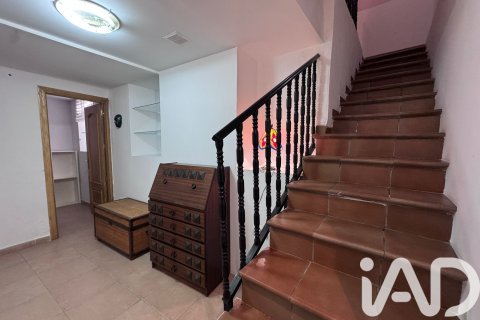 Huoneisto myytävänä Madrid, Espanja, 4 makuuhuonetta, 216 m2 No. 172324 - kuva 23