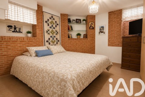 Huoneisto myytävänä Madrid, Espanja, 4 makuuhuonetta, 216 m2 No. 172324 - kuva 25