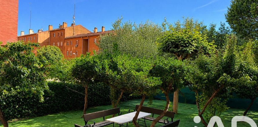 Apartment in Madrid, Spain 3 bedrooms, 97 sq.m. No. 172327