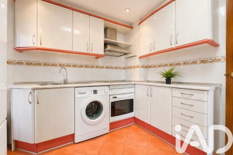 Apartment for sale in Madrid, Spain 3 bedrooms, 97 sq.m. No. 172327 - photo 9