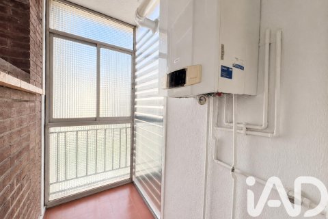 Apartment for sale in Madrid, Spain 3 bedrooms, 97 sq.m. No. 172327 - photo 12