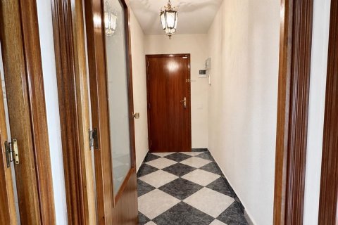 Apartment for sale in Madrid, Spain 3 bedrooms, 97 sq.m. No. 172327 - photo 14