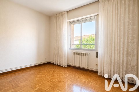 Apartment for sale in Madrid, Spain 3 bedrooms, 97 sq.m. No. 172327 - photo 25