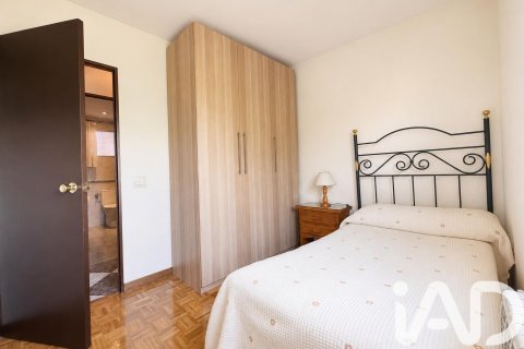 Apartment for sale in Madrid, Spain 3 bedrooms, 97 sq.m. No. 172327 - photo 18