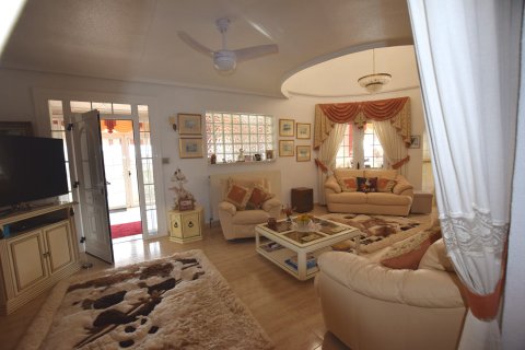 Villa pārdošanā Ciudad Quesada, Alicante, Spānijā 5 istabas, 240 m2 Nr. 135714 - attēls 7