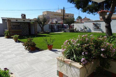 Villa pārdošanā Cabo Roig, Alicante, Spānijā 9 istabas, 221 m2 Nr. 135713 - attēls 16