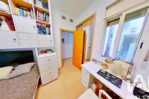 Dzīvoklis pārdošanā Alicante, Spānijā 3 istabas, 80 m2 Nr. 185189 - attēls 23