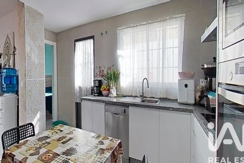 House for sale in El Cuervo de Sevilla, Seville, Spain 4 bedrooms, 92 sq.m. No. 185190 - photo 7