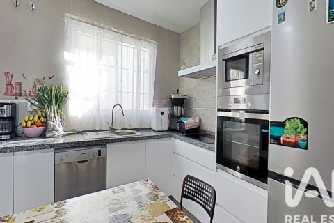 House in El Cuervo de Sevilla, Seville, Spain 4 bedrooms, 92 sq.m. No. 185190