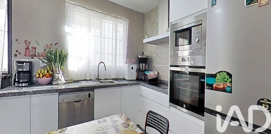 House in El Cuervo de Sevilla, Seville, Spain 4 bedrooms, 92 sq.m. No. 185190