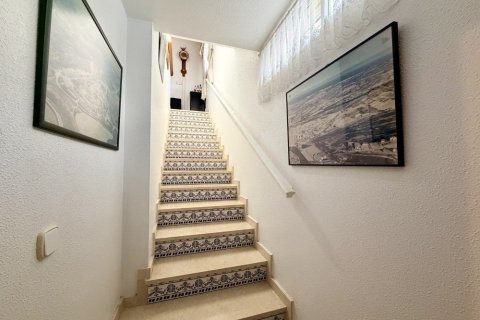 Villa for sale in Ciudad Quesada, Alicante, Spain 4 bedrooms, 341 sq.m. No. 189484 - photo 6