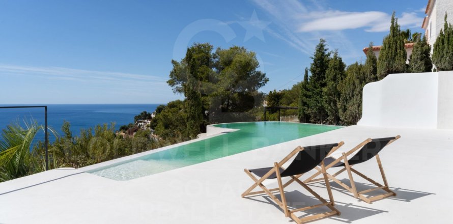 Villa i Javea, Alicante, Spanien 4 sovrum, 181 kvm. Nr. 158850