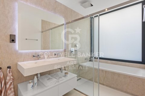 Radhus till salu i Marbella, Malaga, Spanien 5 sovrum, 265 kvm. Nr. 158852 - foto 12