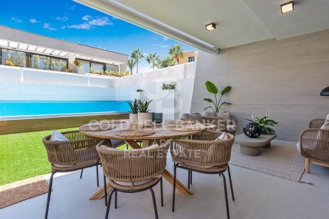 Radhus till salu i Marbella, Malaga, Spanien 5 sovrum, 265 kvm. Nr. 158852 - foto 3