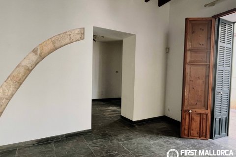 Kaupunkipientalo myytävänä Felanitx, Mallorca, Espanja, 4 makuuhuonetta, 332 m2 No. 177309 - kuva 6