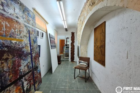 Kaupunkipientalo myytävänä Felanitx, Mallorca, Espanja, 4 makuuhuonetta, 332 m2 No. 177309 - kuva 5