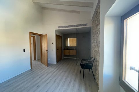 Kaupunkipientalo vuokrattavana Sa Pobla, Mallorca, Espanja, 5 makuuhuonetta, 484 m2 No. 177313 - kuva 16